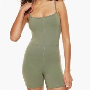 Wilfred Free Aritzia Divinity Soft stretch Freestyle 7" Romper 37231